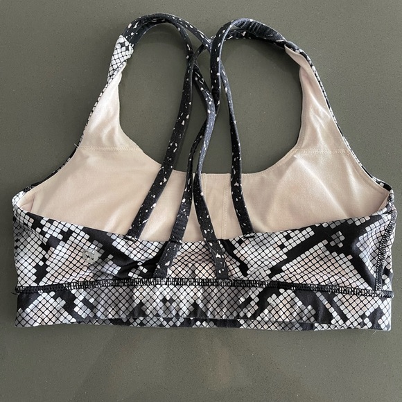 Lululemon Snake Print Energy Sports Bra - Picture 2 of 5
